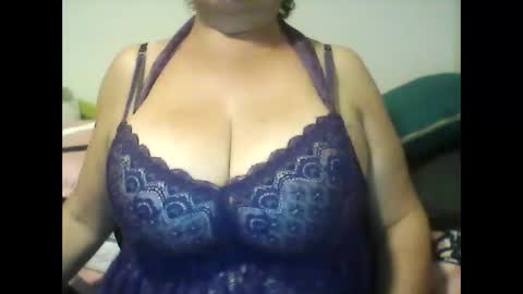 perlita070822 online show from 01/31/25, 04:03