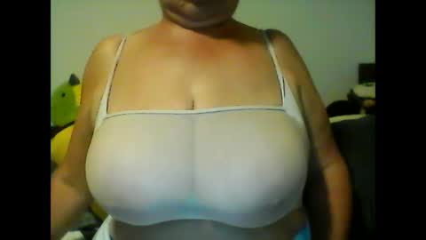 perlita070822 online show from 02/07/25, 04:59