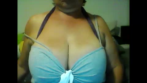 perlita070822 online show from 02/14/25, 05:09