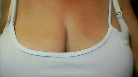 perlita070822 online show from 06/20/26, 04:37