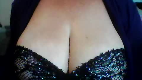 perlita070822 online show from 06/25/26, 05:12