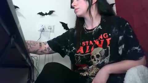 Persephone online show from 02/25/26, 01:32