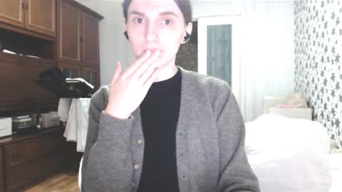 Snapshot of persephonex chatting on 09/15/25, 07:58 persephonex online show from 09/15/25, 07:58