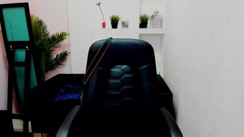 horror flying on the wings of the night.... online show from 01/26/25, 05:45