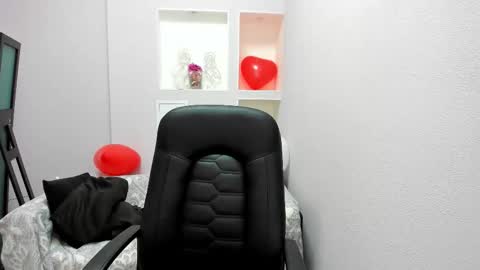 horror flying on the wings of the night.... online show from 02/15/26, 11:08