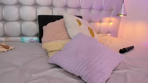 Lizza online show from 02/19/25, 05:49