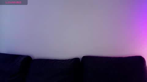 Isabella online show from 12/02/25, 11:37