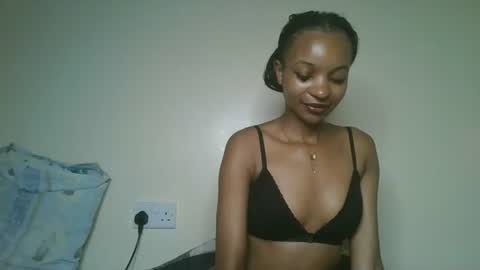 Snapshot of petal_palette chatting on 06/28/26, 07:25 Lolly online show from 06/28/26, 07:25