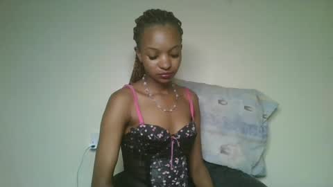 Snapshot of petal_palette chatting on 07/13/26, 04:48 Lolly online show from 07/13/26, 04:48