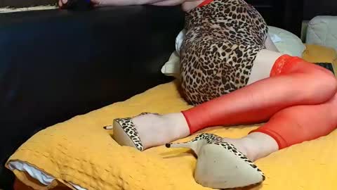 peter196888 online show from 09/15/25, 02:44