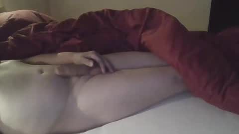 Snapshot of peter1974 chatting on 09/10/25, 12:21 peter1974 online show from 09/10/25, 12:21