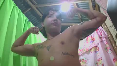 Snapshot of peteresmitd17 chatting on 12/16/25, 03:11 peteresmitd17 online show from 12/16/25, 03:11