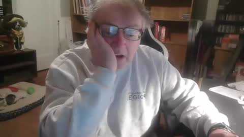 Snapshot of peterinohio57 chatting on 10/19/25, 12:06 peterinohio57 online show from 10/19/25, 12:06