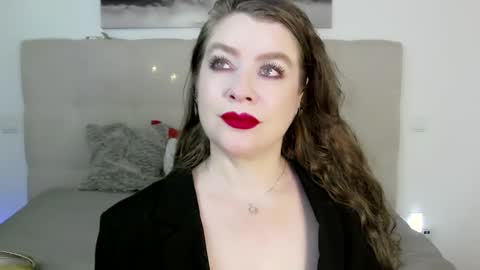 Snapshot of petersemily chatting on 01/09/25, 05:22 Peters Emily online show from 01/09/25, 05:22