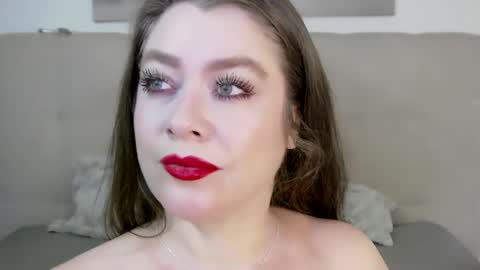 Snapshot of petersemily chatting on 02/08/25, 06:12 Peters Emily online show from 02/08/25, 06:12