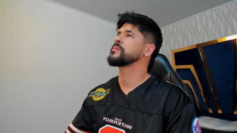 Snapshot of petesevans_1 chatting on 09/10/25, 11:38 PETES EVANS new account online show from 09/10/25, 11:38