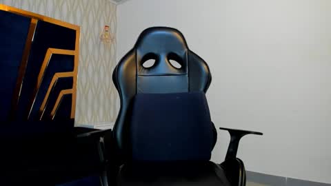 Snapshot of petesevans_1 chatting on 09/16/25, 12:33 PETES EVANS new account online show from 09/16/25, 12:33