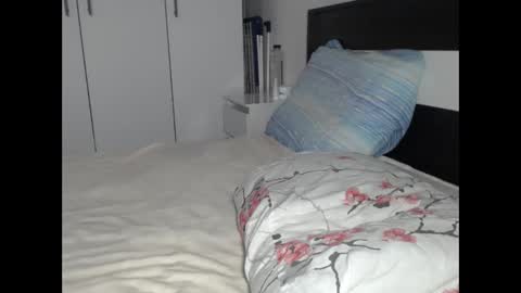 petite_danielle online show from 02/13/26, 12:12