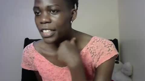 petite_lavi2 online show from 02/26/25, 02:04