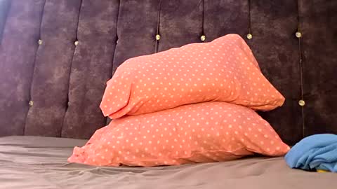 Petite loverr online show from 07/14/26, 05:56