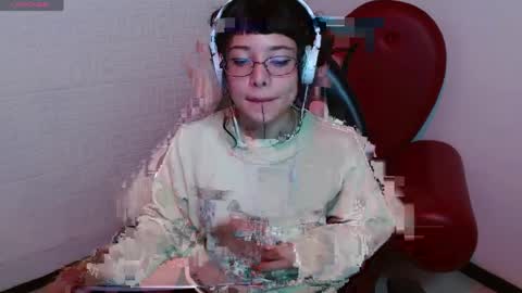 Melody online show from 04/04/26, 03:20