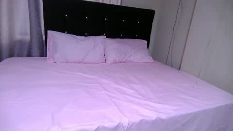 Snapshot of petite_paola chatting on 01/03/25, 06:46 petite paola online show from 01/03/25, 06:46