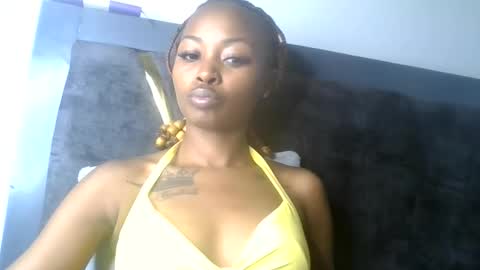 petite_queen69 online show from 05/31/26, 08:21