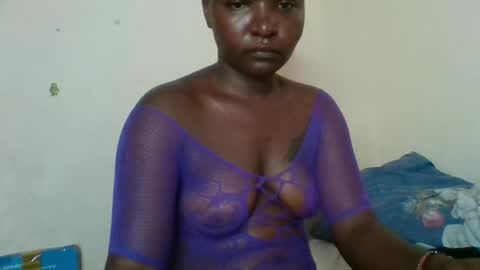 petite_shan online show from 02/03/26, 04:21