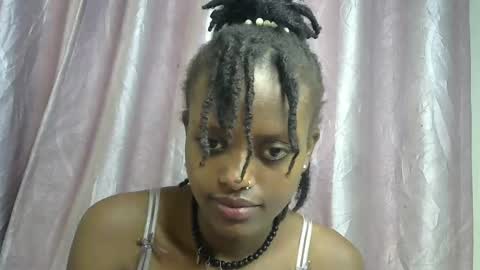 Snapshot of petite_star2 chatting on 12/03/25, 05:26 petite_star2 online show from 12/03/25, 05:26