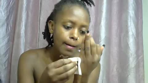 Snapshot of petite_star2 chatting on 12/20/25, 05:03 petite_star2 online show from 12/20/25, 05:03