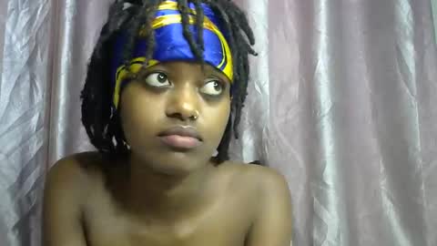 Snapshot of petite_star2 chatting on 01/09/26, 09:34 petite_star2 online show from 01/09/26, 09:34