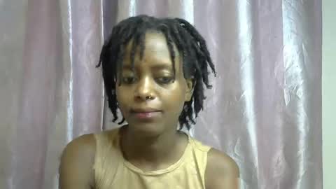 petite_star2 online show from 01/18/26, 09:18