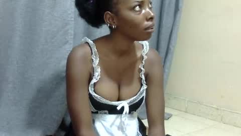 Snapshot of petite_tanya chatting on 12/10/24, 03:20 Tanya online show from 12/10/24, 03:20