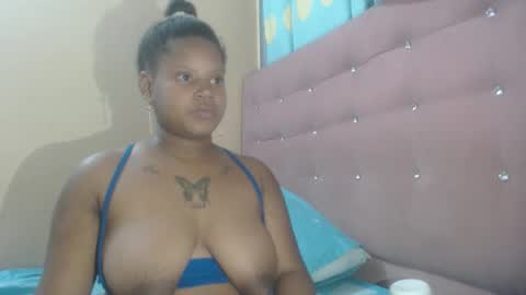 petitechocolatemommy online show from 12/04/25, 08:45