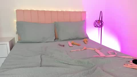 Danna  online show from 02/18/25, 12:28