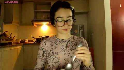 Lunna online show from 02/14/26, 11:45