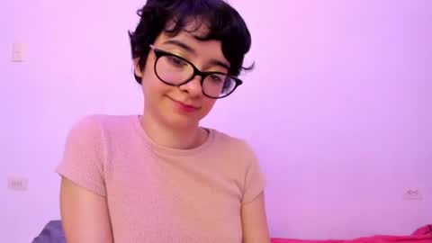 Lunna online show from 07/07/26, 03:31