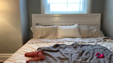 Bella online show from 04/13/26, 09:09