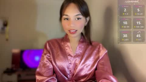 Snapshot of petitegirlx69 chatting on 06/02/26, 06:10 miss lisa online show from 06/02/26, 06:10