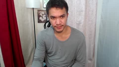 Snapshot of petitehugecockxnxxx chatting on 01/04/25, 11:54 Call me jake online show from 01/04/25, 11:54