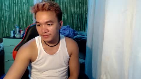 Snapshot of petitehugecockxnxxx chatting on 03/02/25, 03:48 Call me jake online show from 03/02/25, 03:48