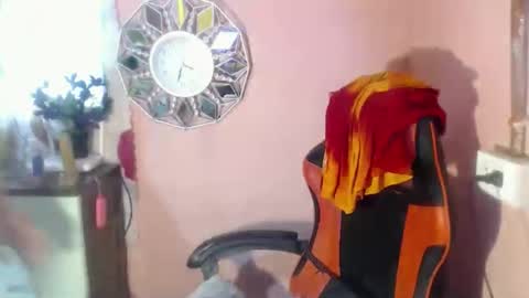 Snapshot of petitehugecockxnxxx chatting on 09/24/25, 07:33 Call me jake online show from 09/24/25, 07:33