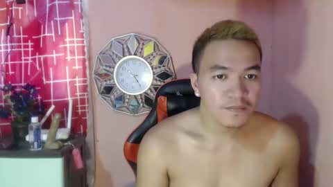 Snapshot of petitehugecockxnxxx chatting on 09/27/25, 02:27 Call me jake online show from 09/27/25, 02:27