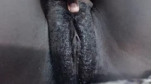 petiteme1 online show from 02/13/25, 01:48