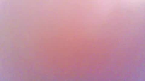 Snapshot of petitequeen099 chatting on 04/04/26, 06:38 QueP online show from 04/04/26, 06:38