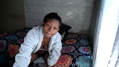 petitesammy online show from 06/10/26, 11:09