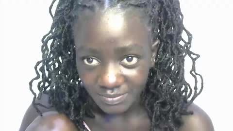 petitte_gyaal online show from 10/16/25, 07:09