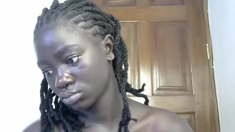 petitte_gyaal online show from 01/16/26, 05:00