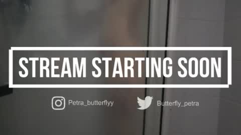 Snapshot of petra_butterfly chatting on 07/05/26, 01:01 i.. .U can call me Nick .... Help me to reach 200 thumbs up online show from 07/05/26, 01:01