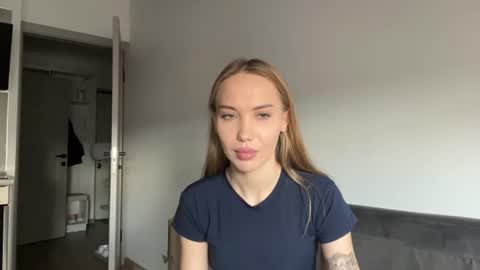 Amelie online show from 07/30/26, 12:26